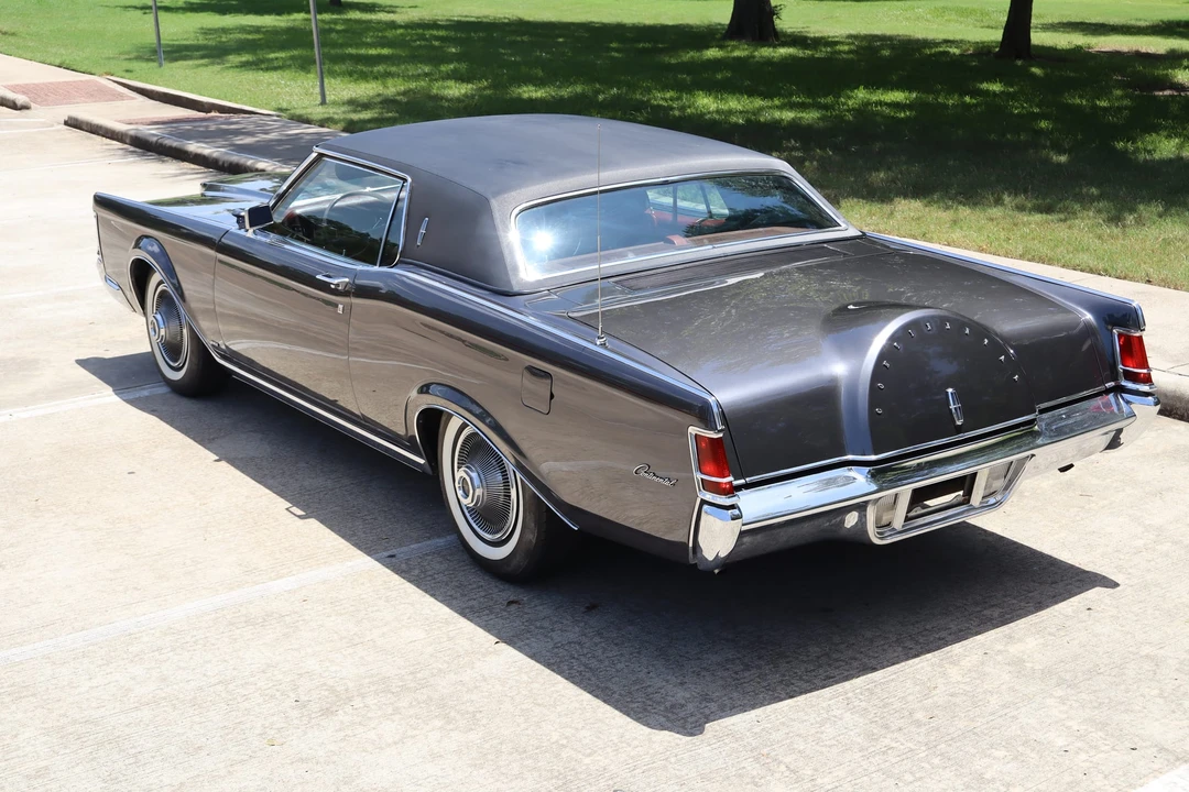 1969 Lincoln Continental Mark III - Image 20 of 31