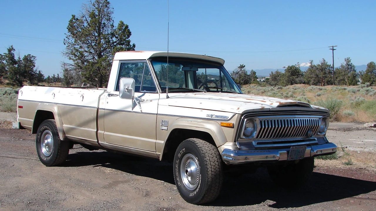 1972 Jeep SJ Gladiator - Image 9 of 31