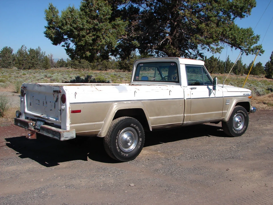 1972 Jeep SJ Gladiator - Image 15 of 31