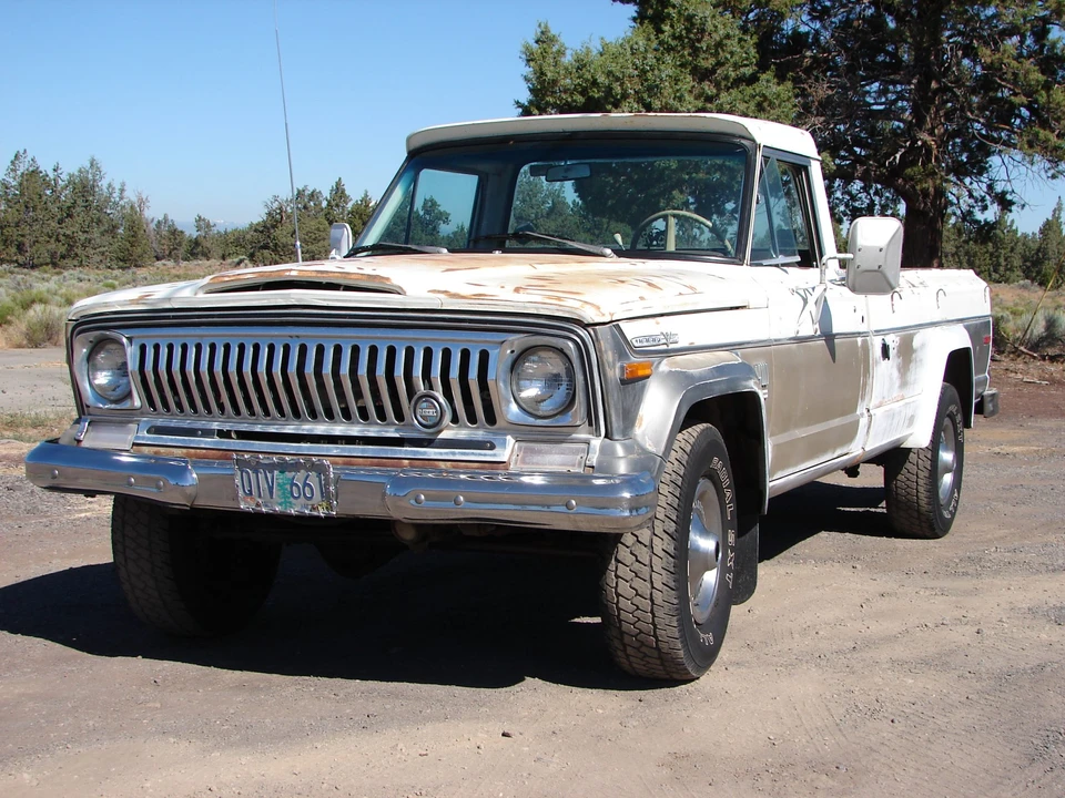 1972 Jeep SJ Gladiator - Image 4 of 31