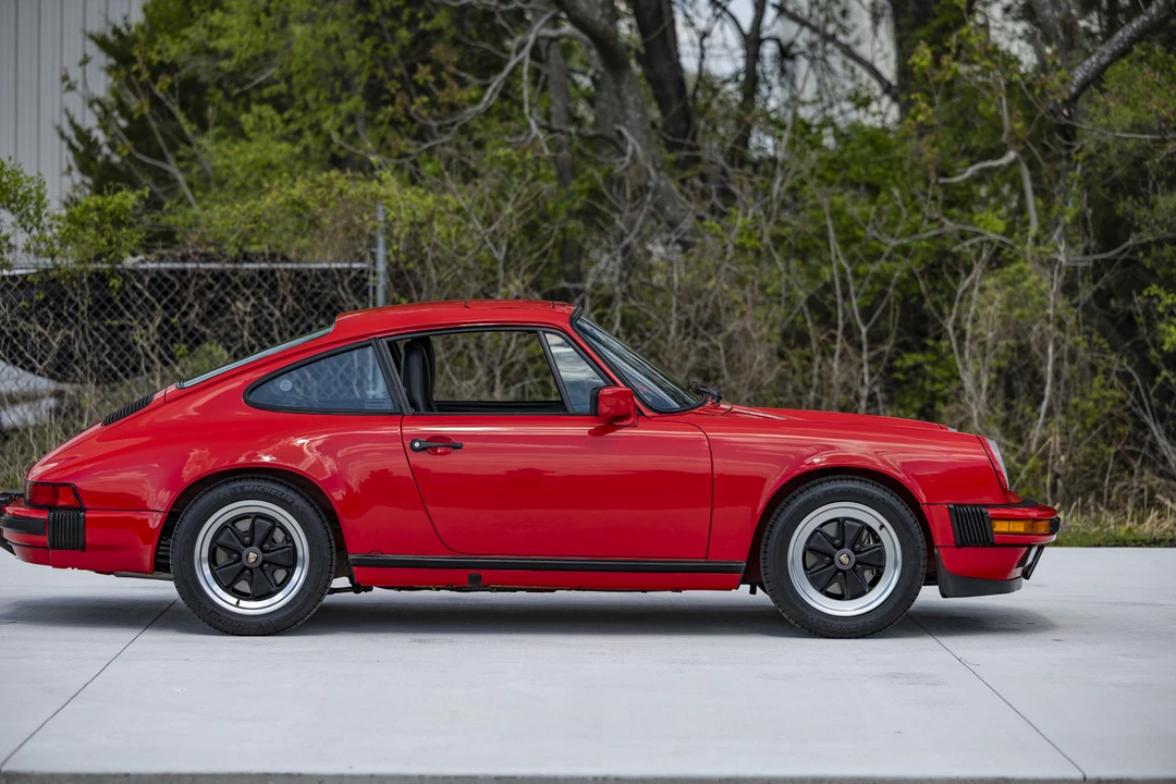 1986 Porsche 911 Carrera 3.2 - Image 24 of 31