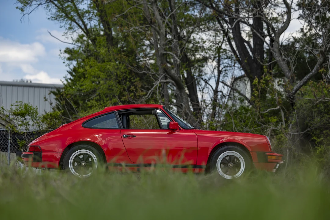1986 Porsche 911 Carrera 3.2 - Image 27 of 31