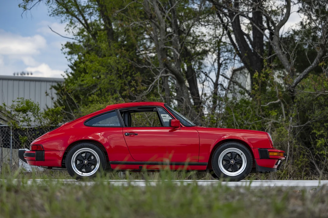 1986 Porsche 911 Carrera 3.2 - Image 28 of 31