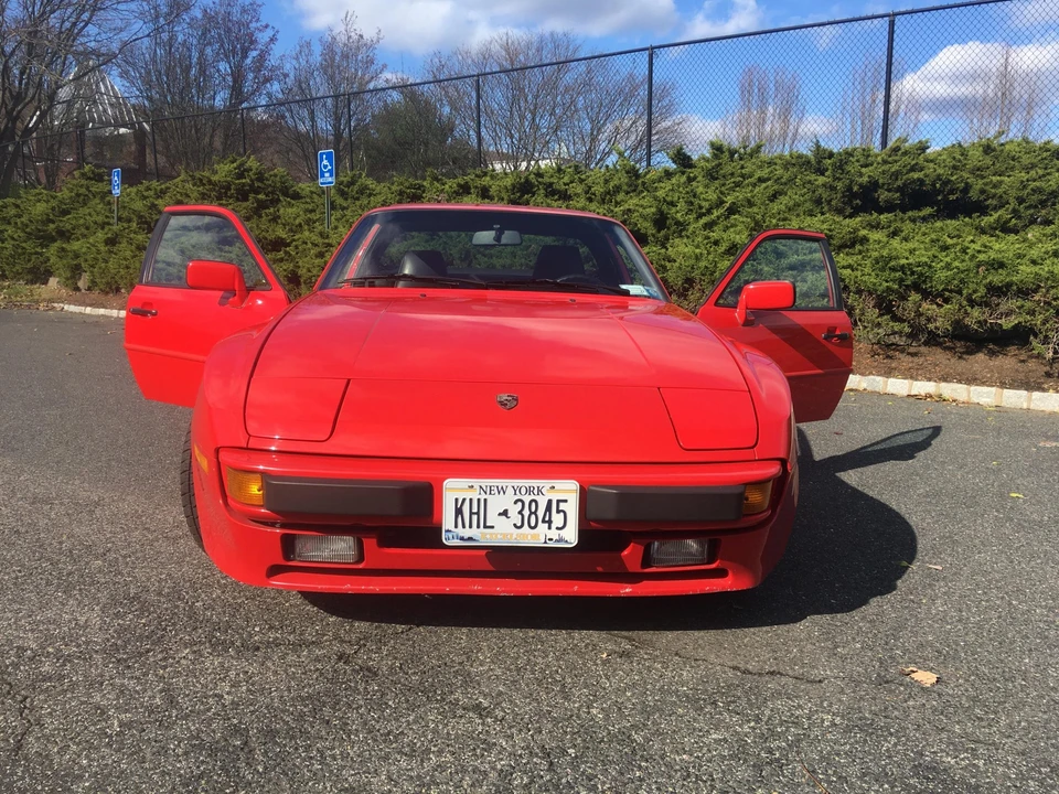 1986 Porsche 944 - Image 8 of 31