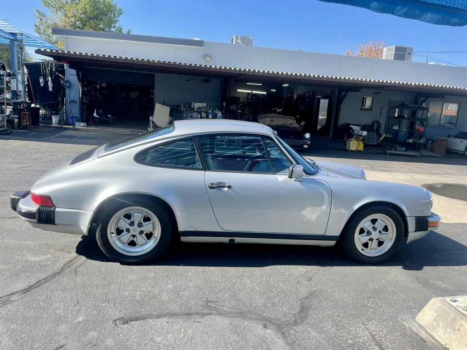 1987 Porsche 911 Carrera 3.2 - Image 5 of 31