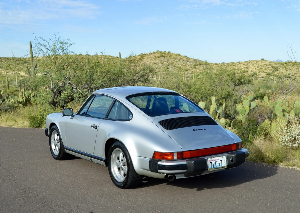 1987 Porsche 911 Carrera 3.2 - Image 13 of 31