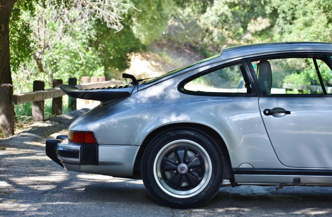 1987 Porsche 911 Carrera 3.2 - Image 22 of 31