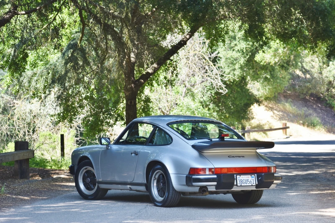 1987 Porsche 911 Carrera 3.2 - Image 7 of 31