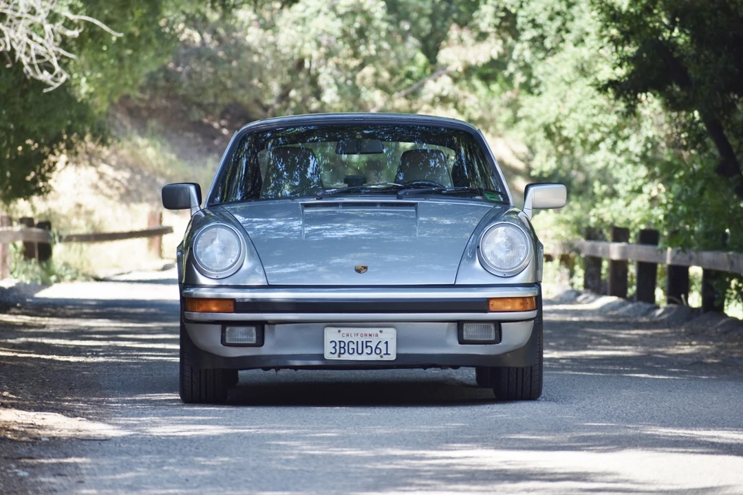 1987 Porsche 911 Carrera 3.2 - Image 5 of 31
