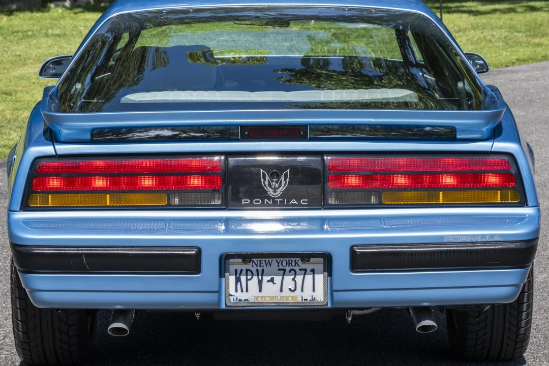 1988 Pontiac Firebird 3rd Gen - Image 22 of 31