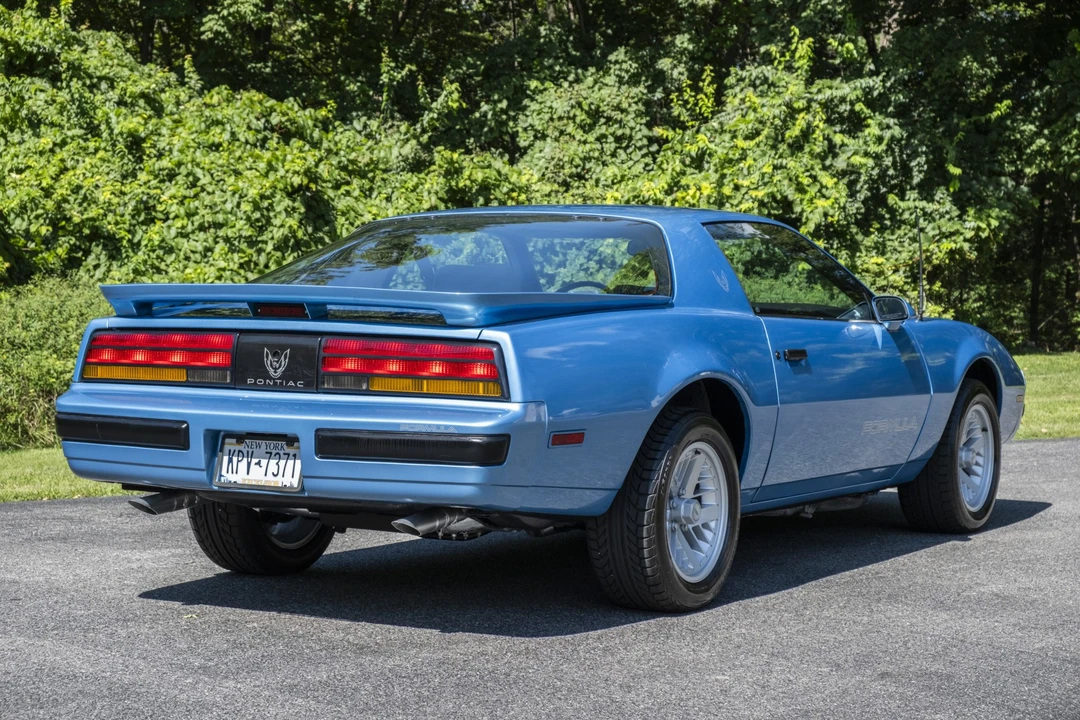 1988 Pontiac Firebird 3rd Gen - Image 6 of 31