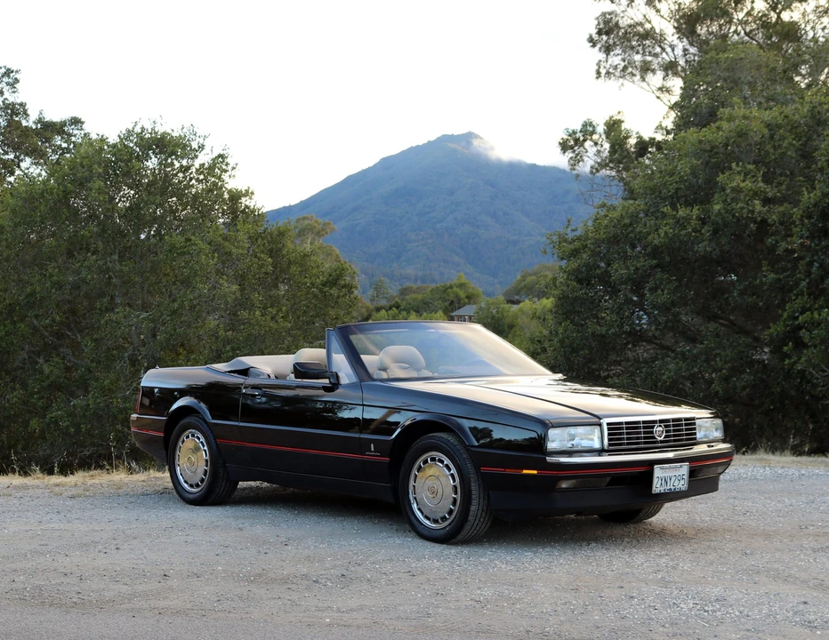 1991 Cadillac Allante - Image 8 of 31