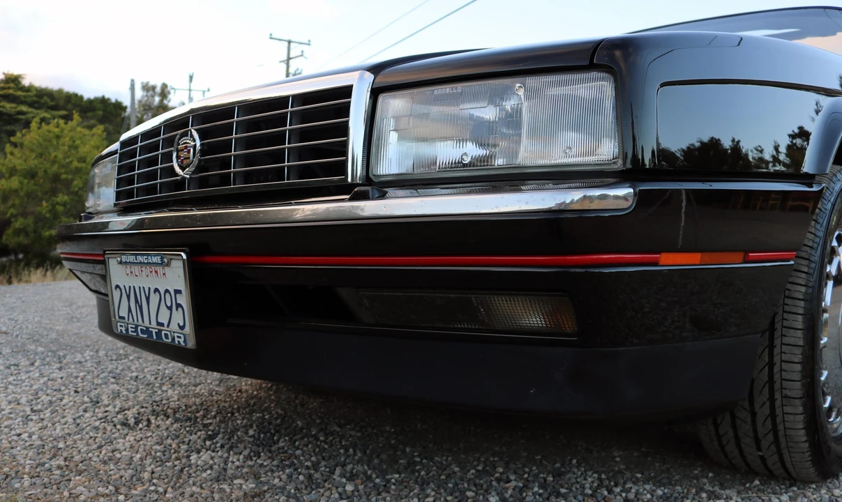 1991 Cadillac Allante - Image 29 of 31