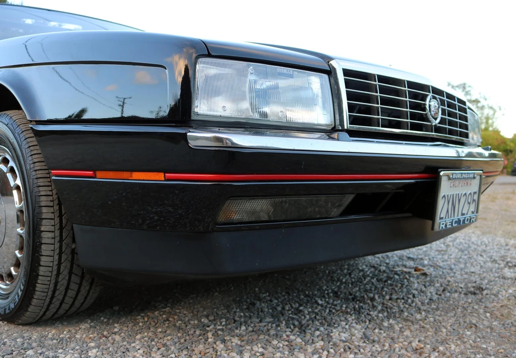 1991 Cadillac Allante - Image 28 of 31