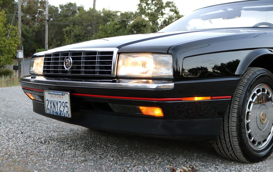 1991 Cadillac Allante - Image 26 of 31