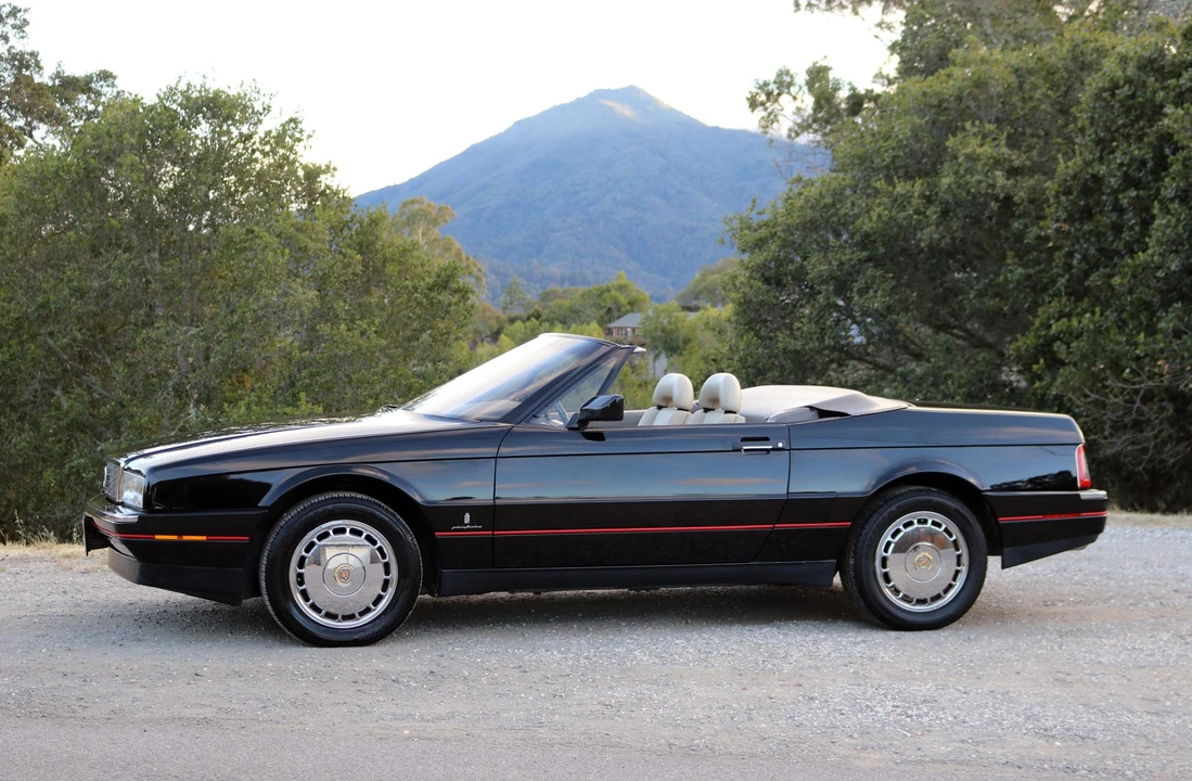 1991 Cadillac Allante - Image 3 of 31