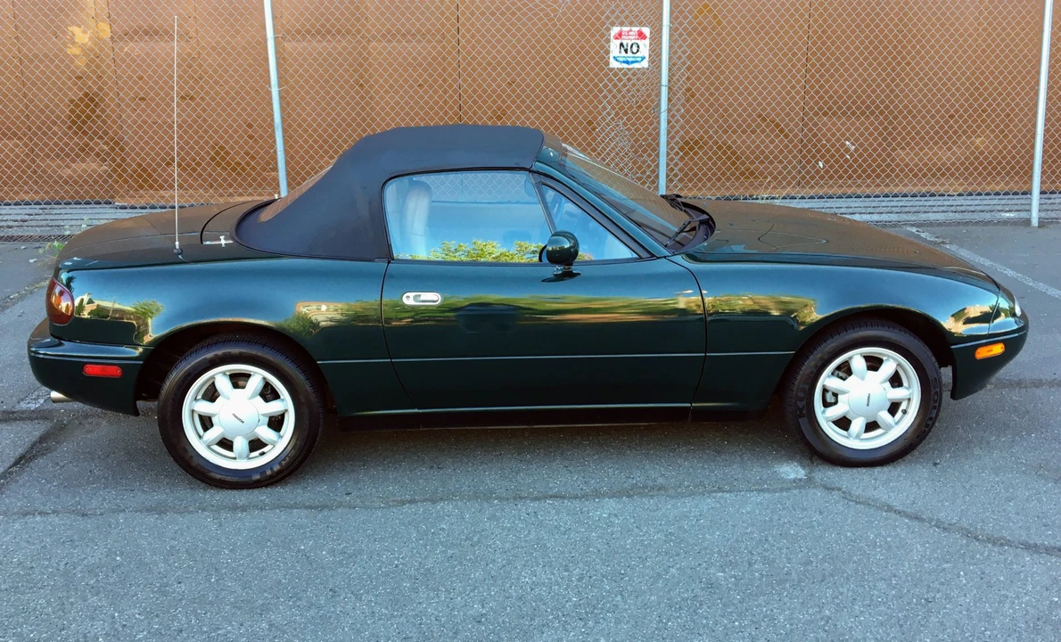 1991 Mazda NA MX-5 Miata - Image 9 of 31