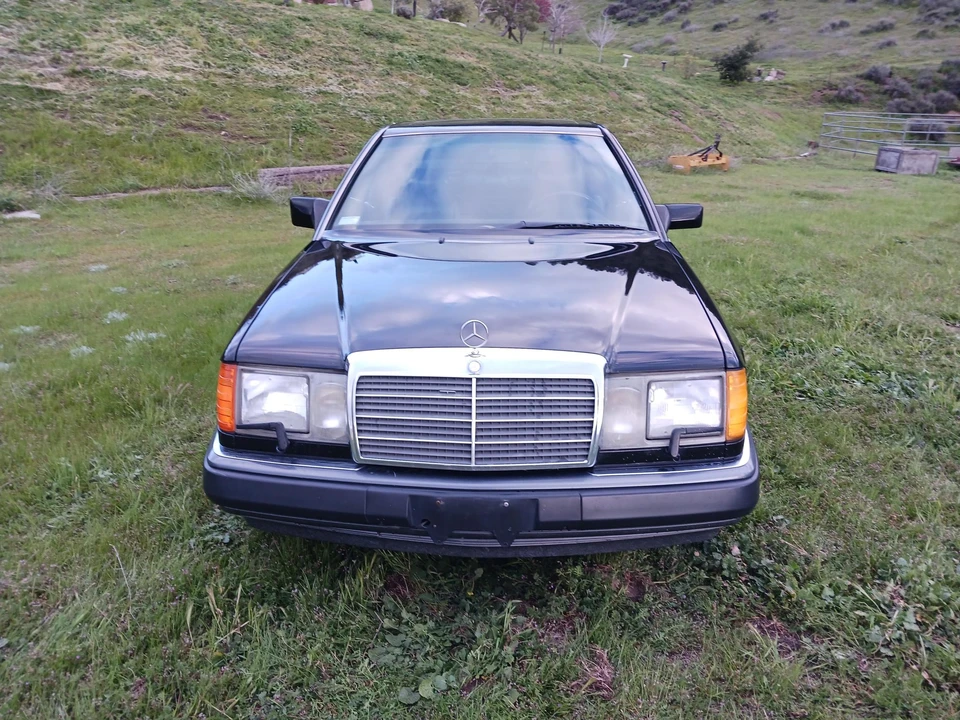 1991 Mercedes-Benz W124 E-Class - Image 28 of 31