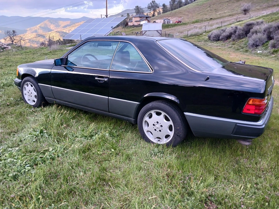 1991 Mercedes-Benz W124 E-Class - Image 9 of 31