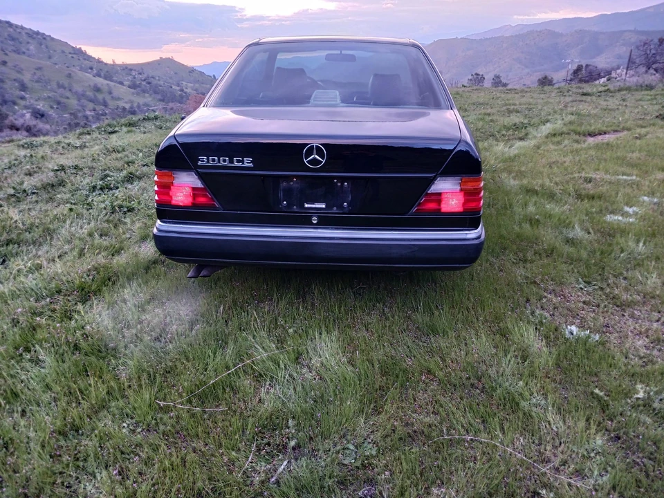 1991 Mercedes-Benz W124 E-Class - Image 15 of 31