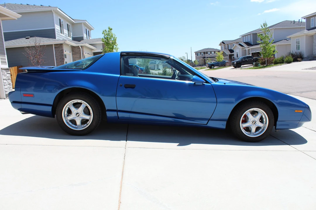 1991 Pontiac Firebird Trans Am 3rd Gen - Image 17 of 31