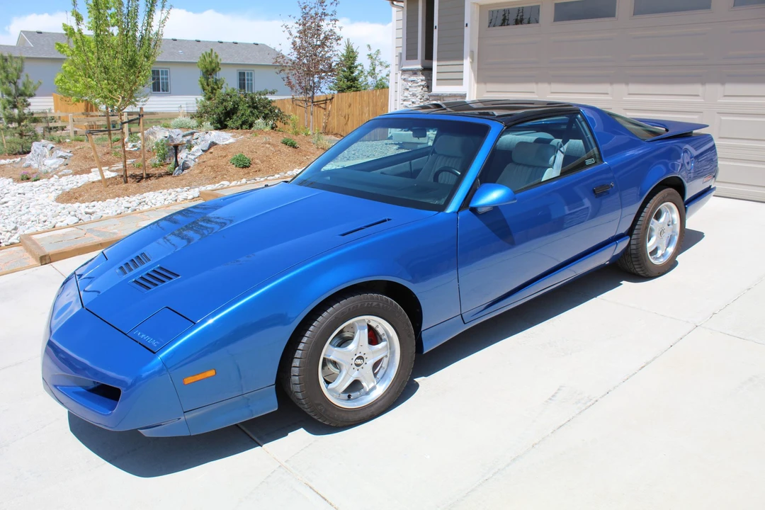 1991 Pontiac Firebird Trans Am 3rd Gen - Image 11 of 31