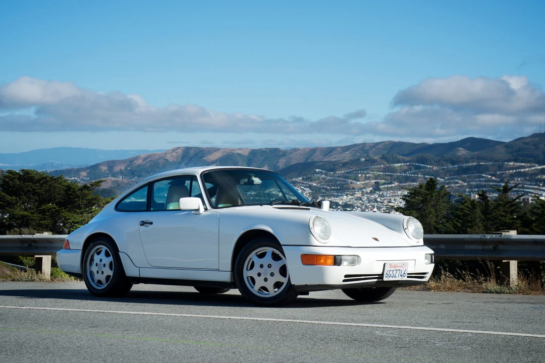 1991 Porsche 964 Carrera 4 - Image 10 of 31