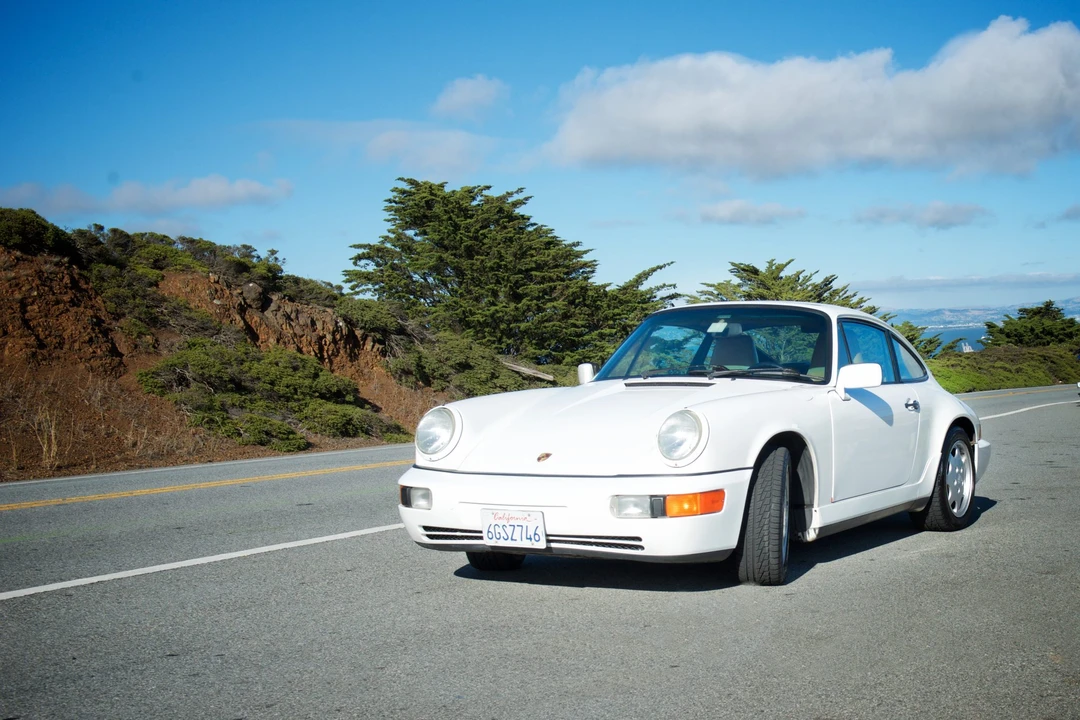 1991 Porsche 964 Carrera 4 - Image 5 of 31