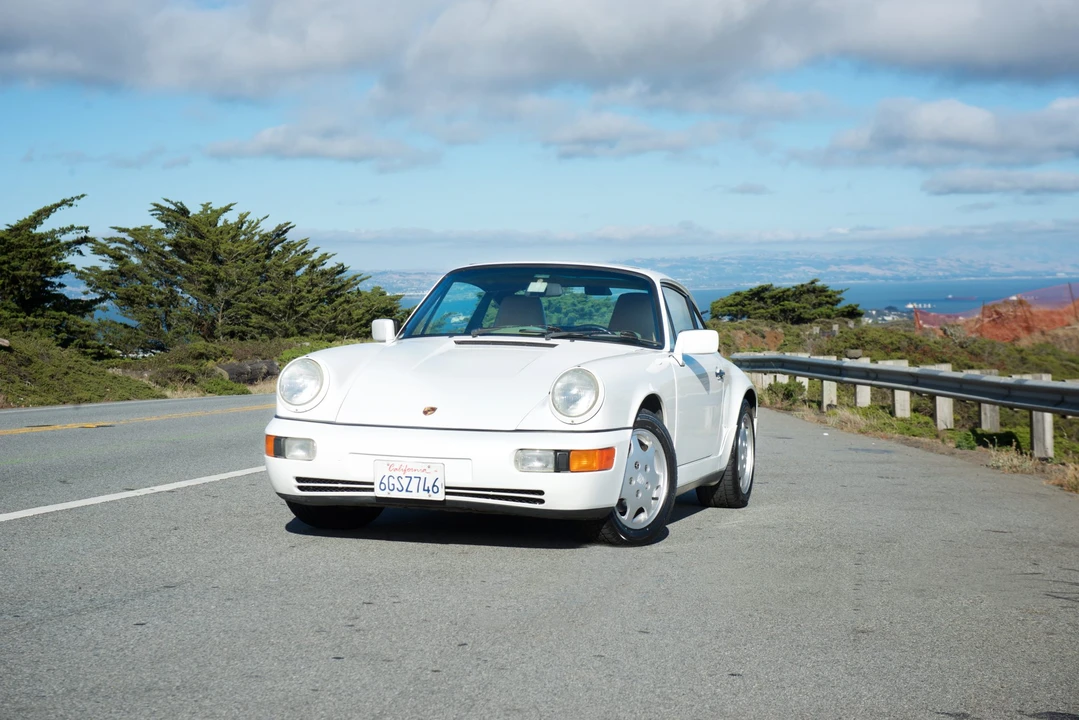 1991 Porsche 964 Carrera 4 - Image 7 of 31