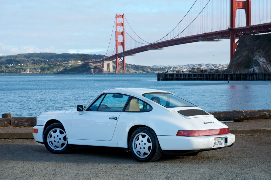 1991 Porsche 964 Carrera 4 - Image 14 of 31