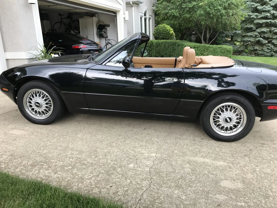 1992 Mazda NA MX-5 Miata - Image 8 of 31