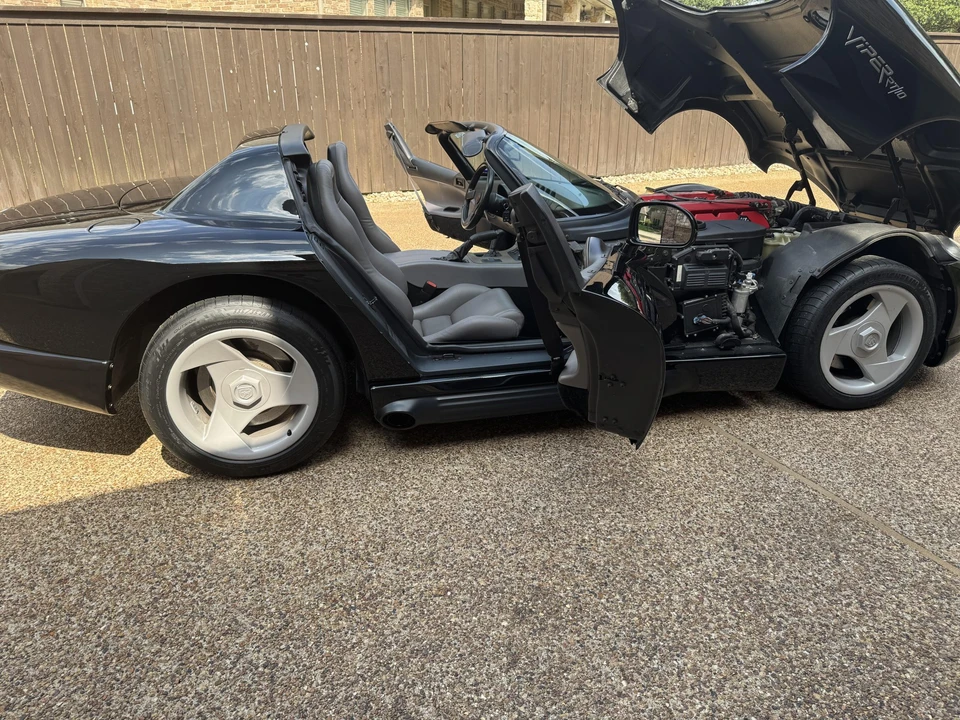 1994 Dodge Viper 1st Gen - Image 12 of 31