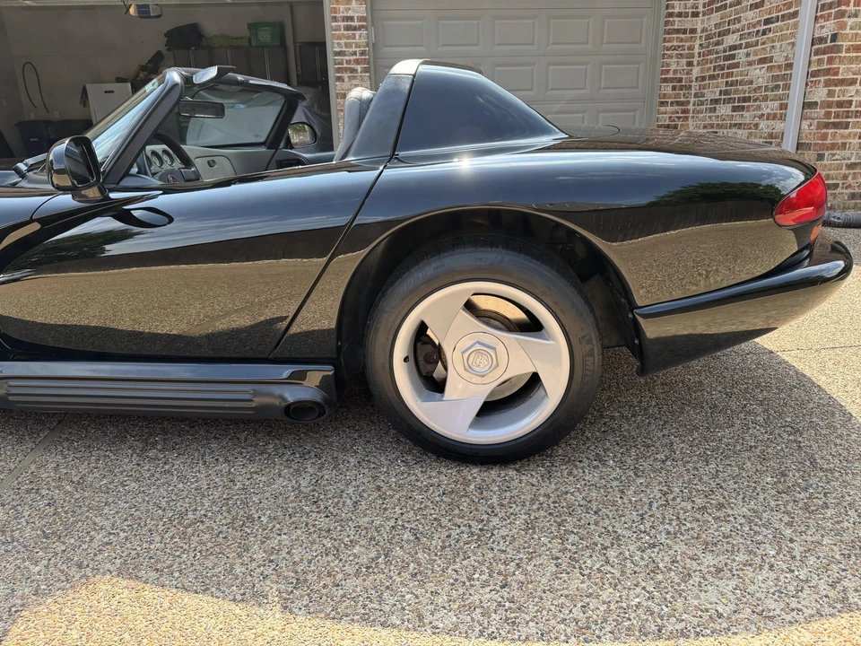 1994 Dodge Viper 1st Gen - Image 28 of 31