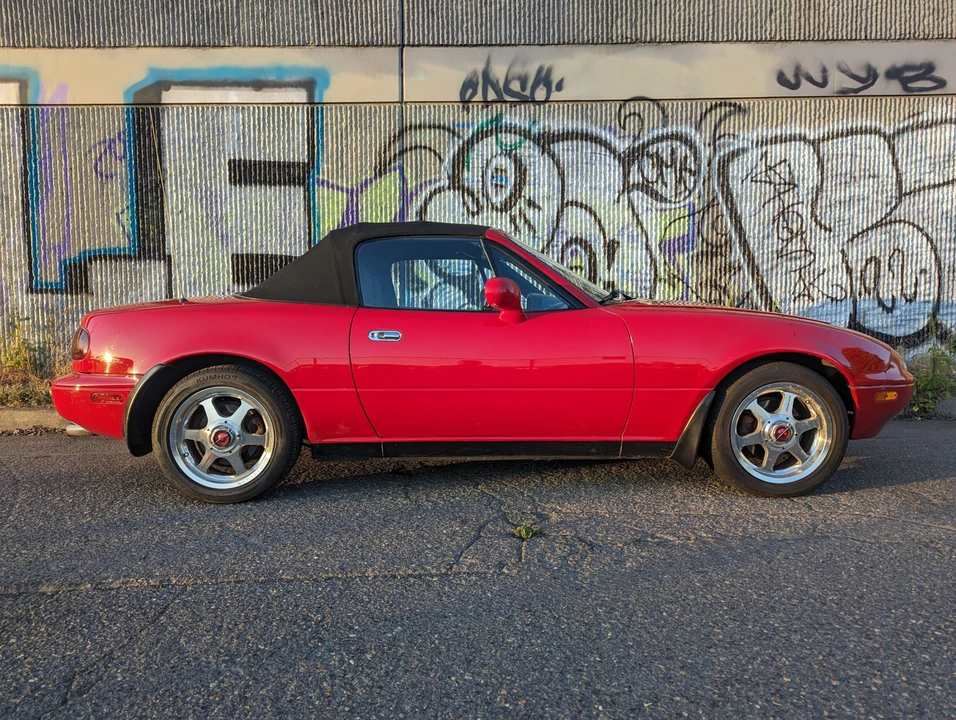 1994 Mazda NA MX-5 Miata - Image 3 of 31