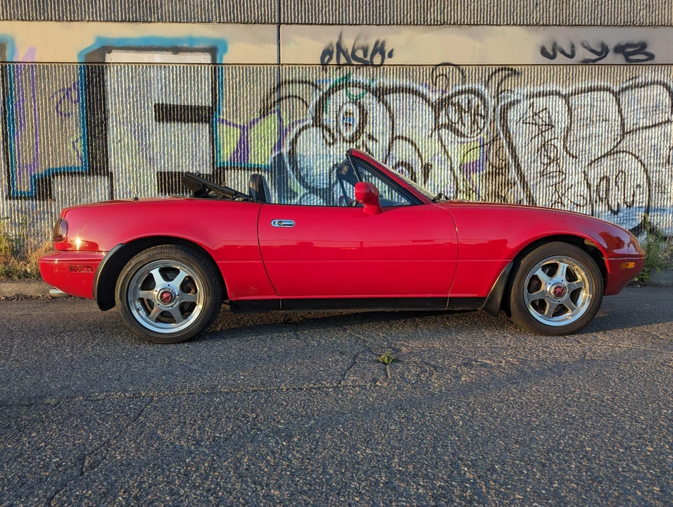 1994 Mazda NA MX-5 Miata - Image 16 of 31