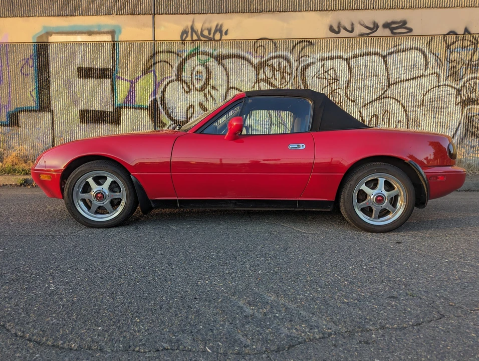 1994 Mazda NA MX-5 Miata - Image 10 of 31
