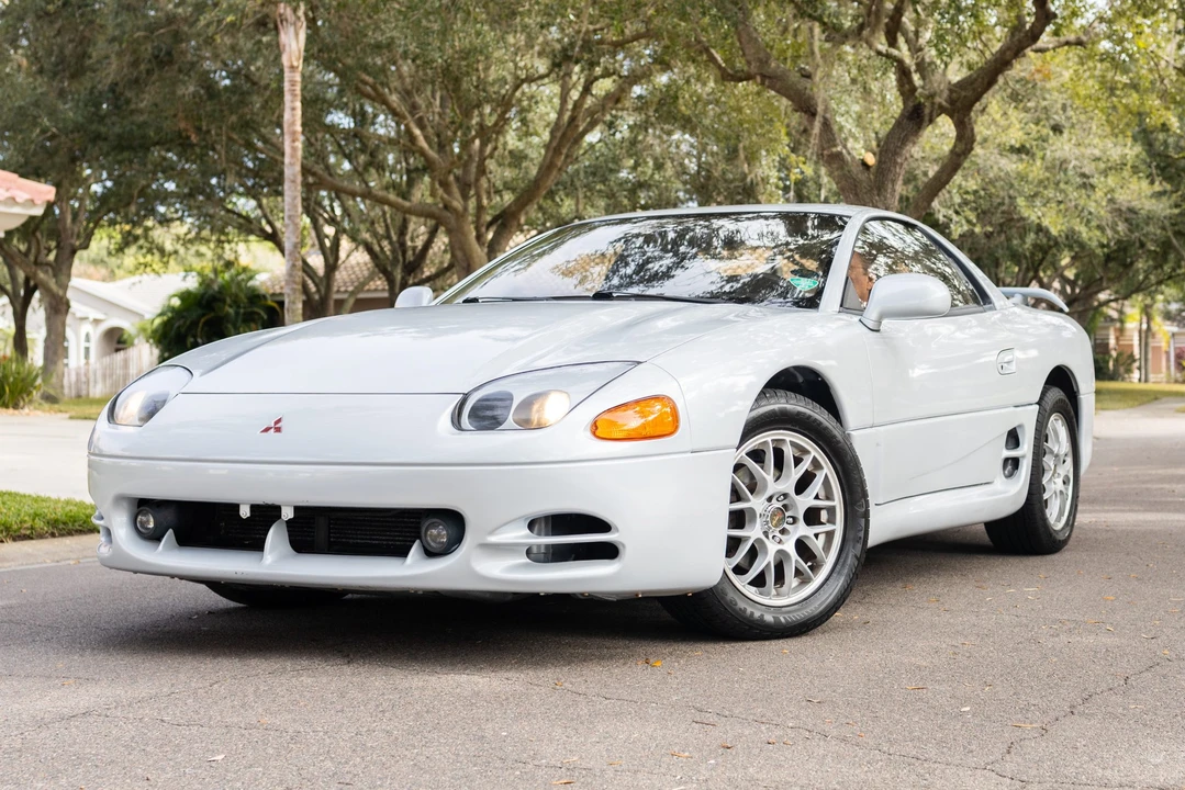 1994 Mitsubishi 3000GT Series 2 - Image 2 of 31