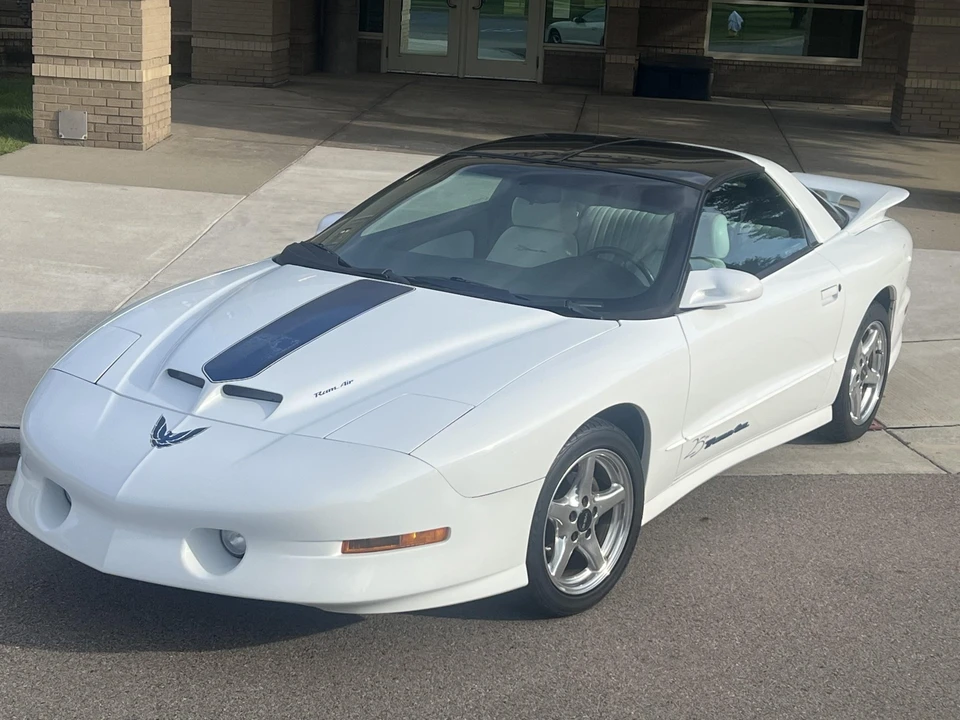 1994 Pontiac Firebird Trans Am 4th Gen - Image 3 of 31