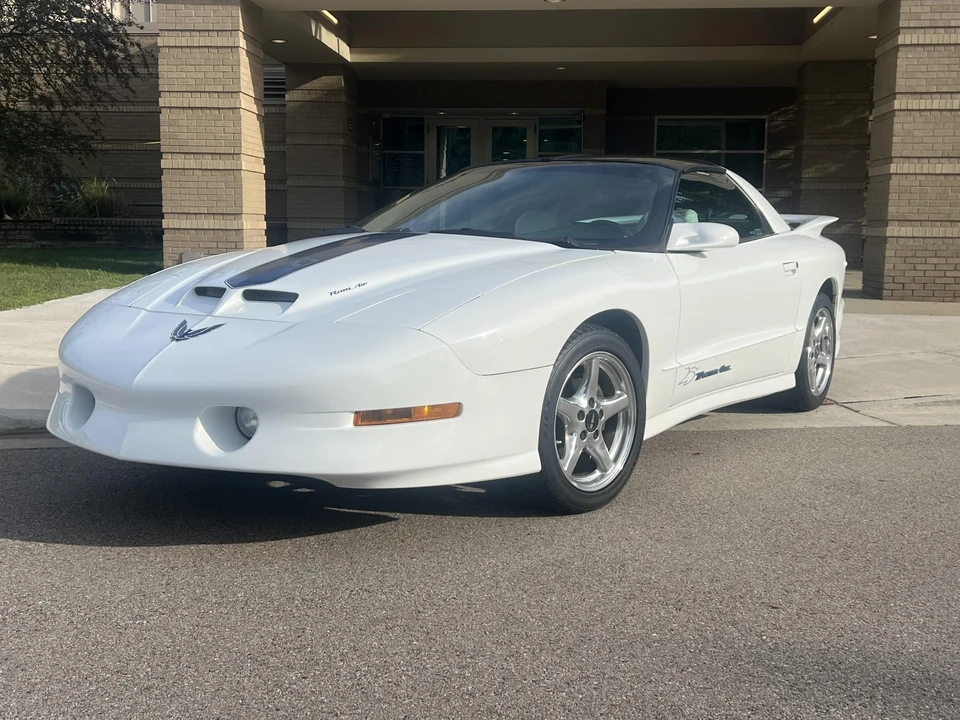 1994 Pontiac Firebird Trans Am 4th Gen - Image 4 of 31