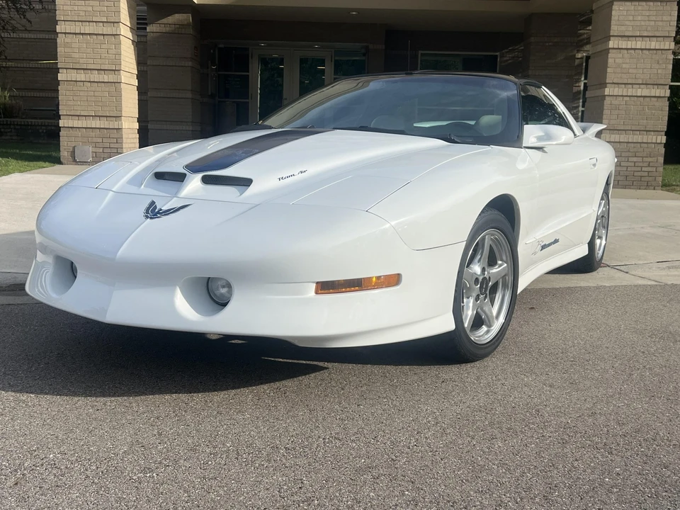 1994 Pontiac Firebird Trans Am 4th Gen - Image 5 of 31