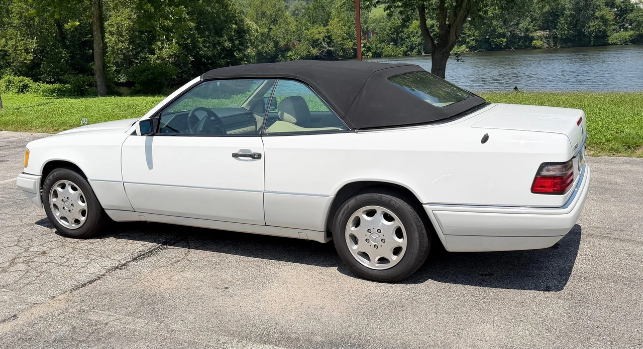 1995 Mercedes-Benz W124 E-Class - Image 10 of 31