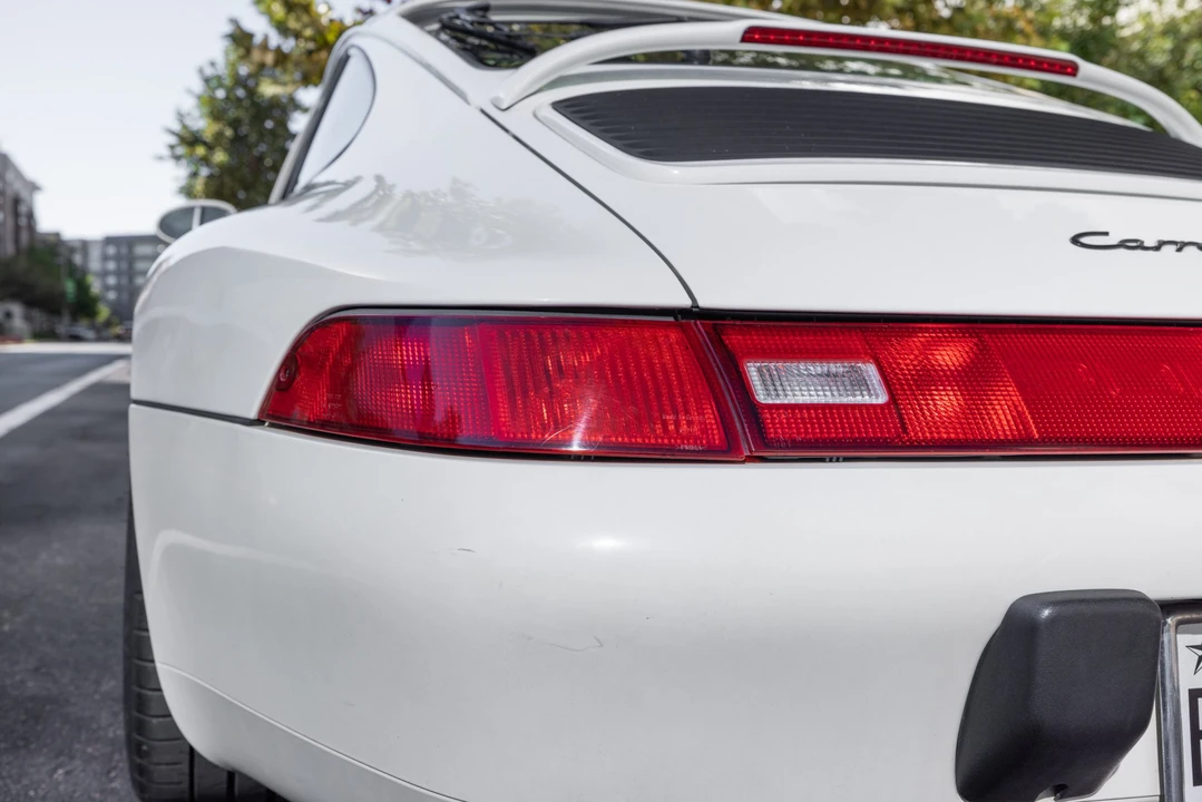 1995 Porsche 993 Carrera - Image 25 of 31