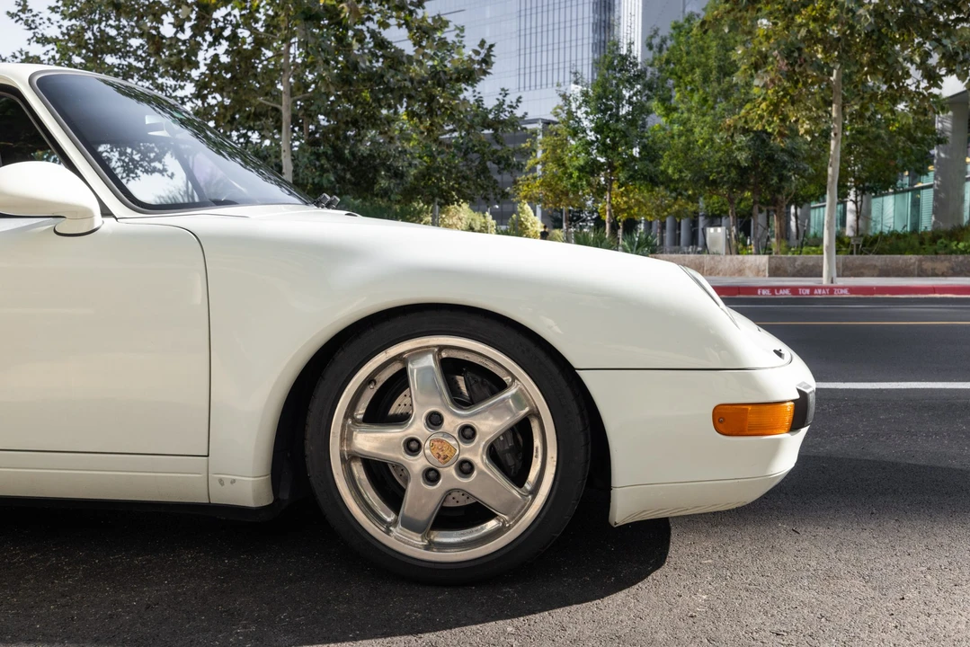 1995 Porsche 993 Carrera - Image 17 of 31