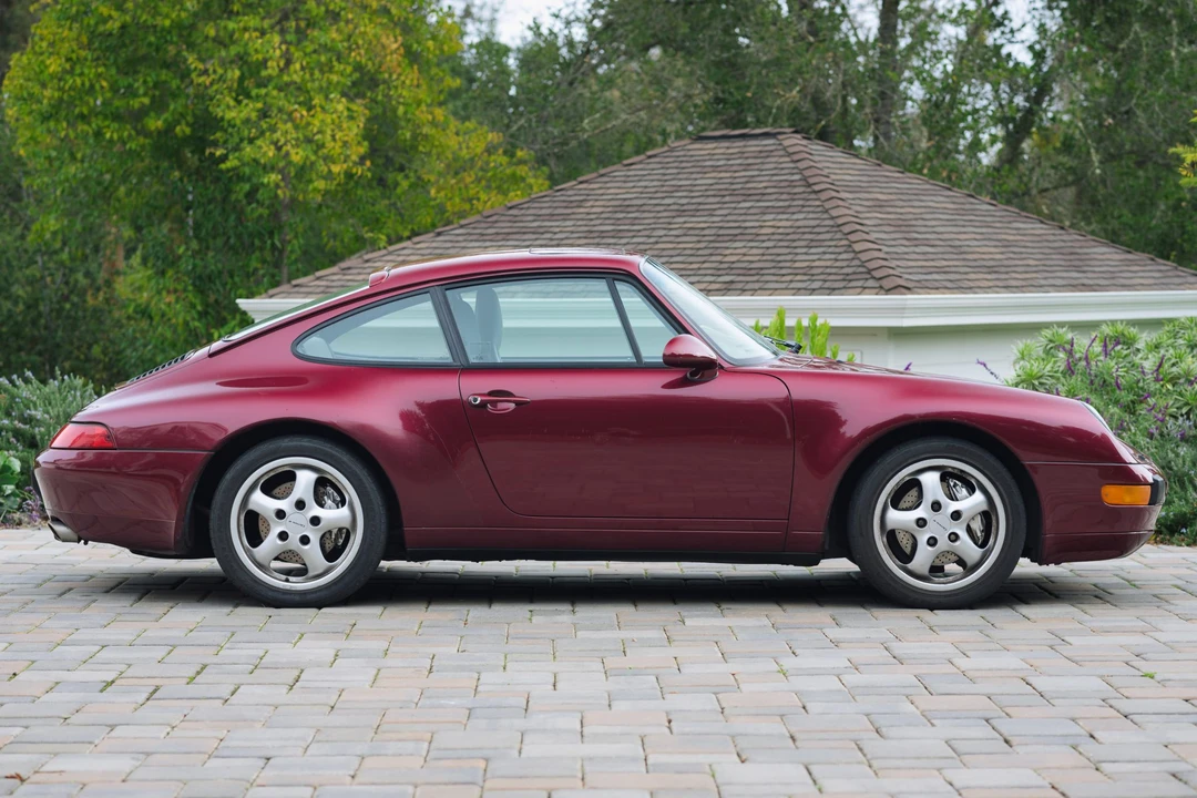 1996 Porsche 993 Carrera - Image 10 of 31