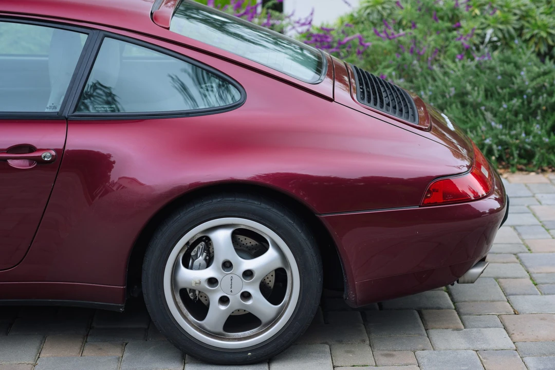 1996 Porsche 993 Carrera - Image 17 of 31