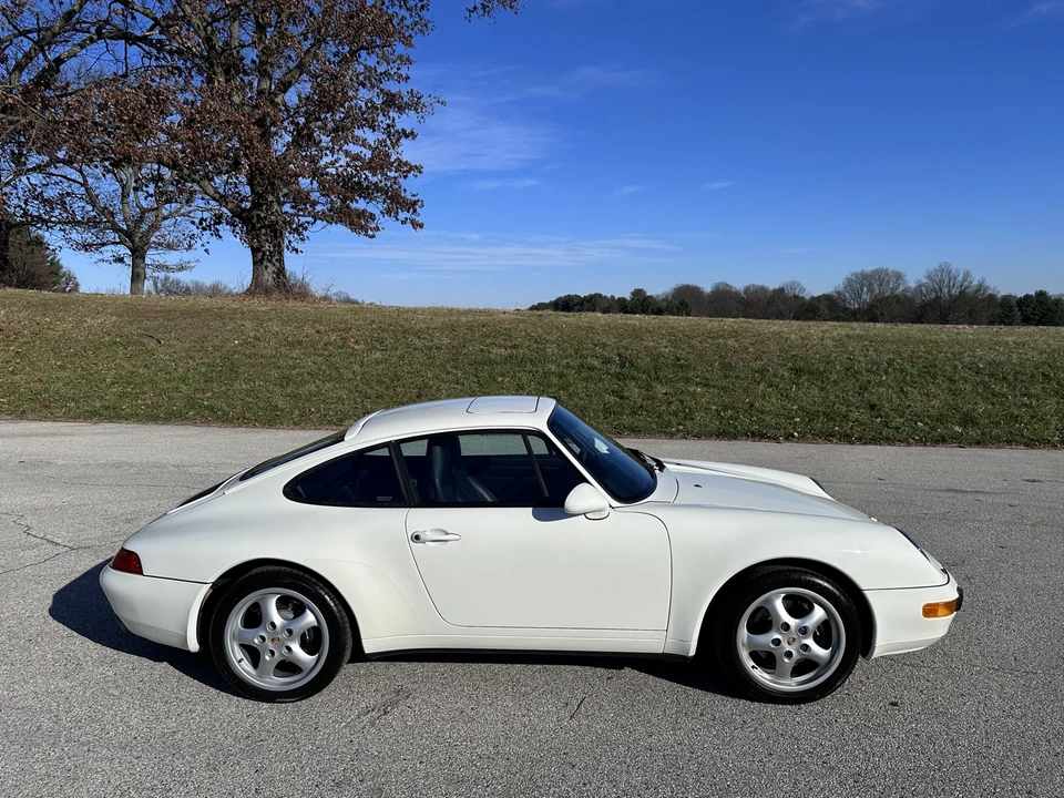 1996 Porsche 993 Carrera - Image 9 of 31