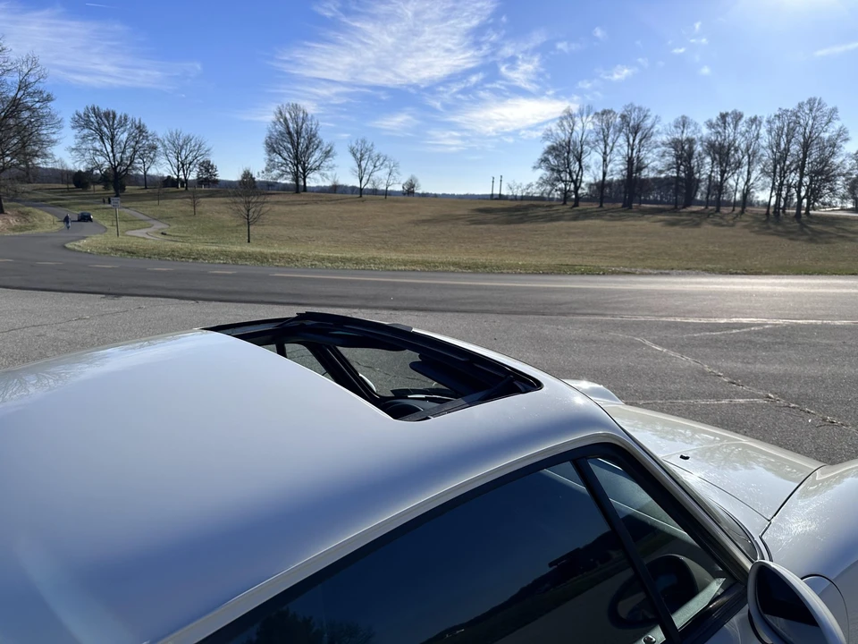1996 Porsche 993 Carrera - Image 22 of 31