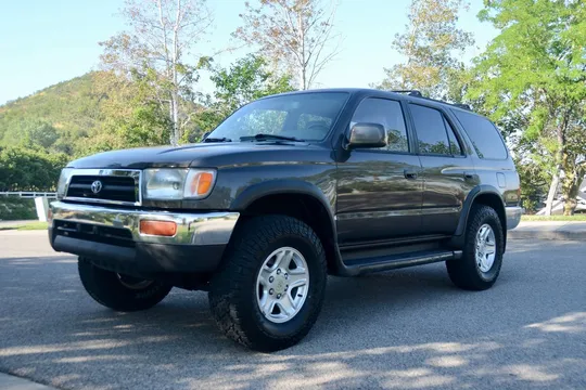 1996 Toyota 4Runner SR5 4WD 5-Speed
