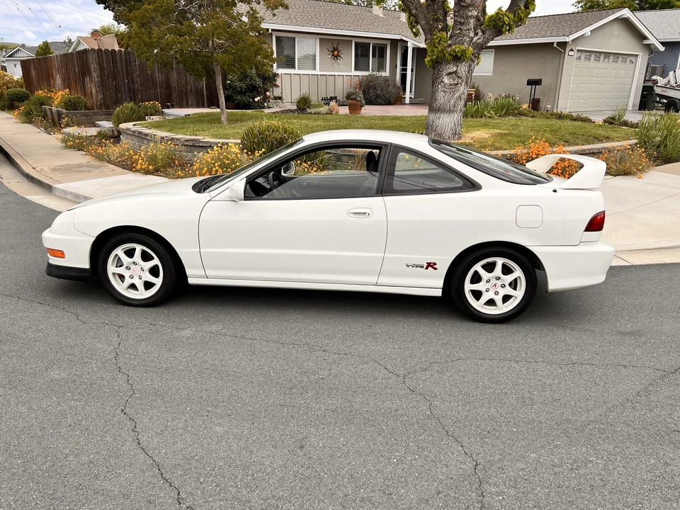 1998 Acura Integra Type R 3rd Gen - Image 7 of 31