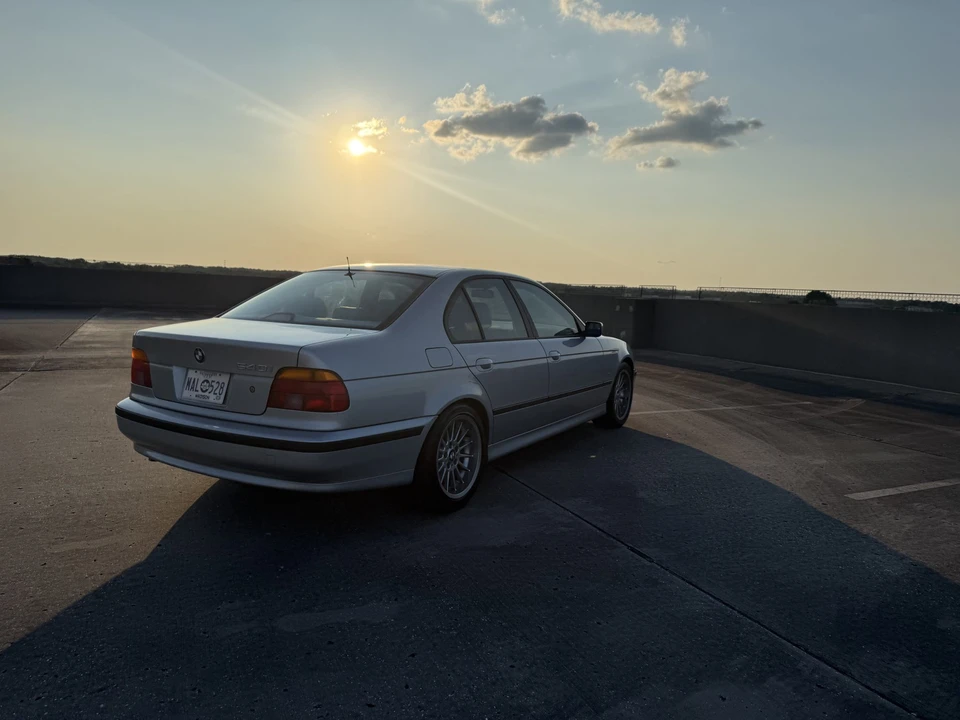 1998 BMW E39 540i - Image 17 of 31